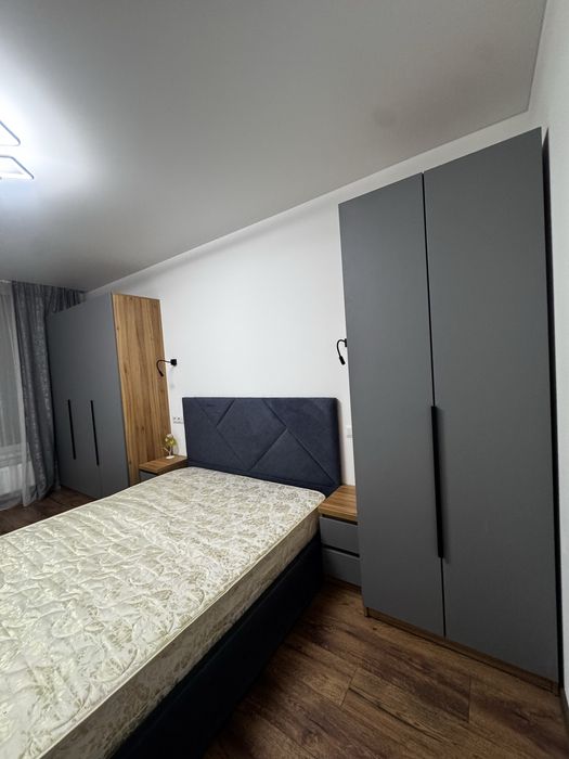 Продам квартиру Варшавський Плюс 70м 2к Виговського Змієнка Олеся