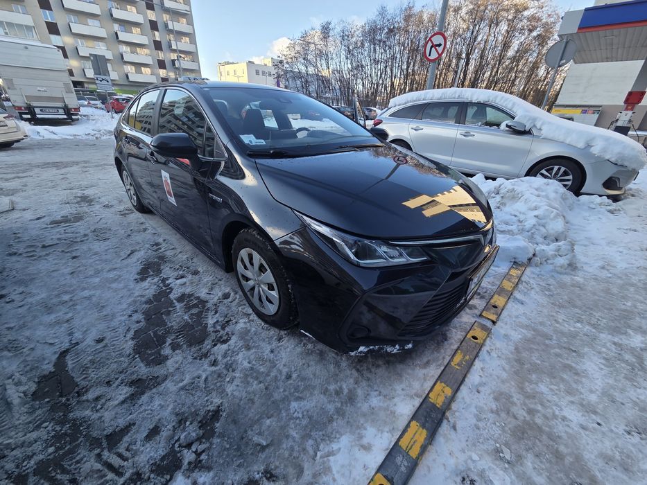 Wynajem Toyota Corolla hybryda+ LPG taxi