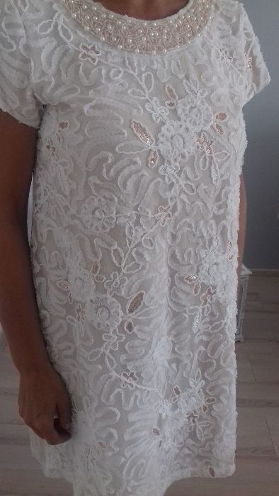 śliczna kremowa sukienka m
