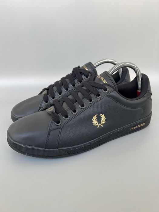 Оригінальні Кросівки Fred Perry Шкіра  Стан Нових 43р.28см.