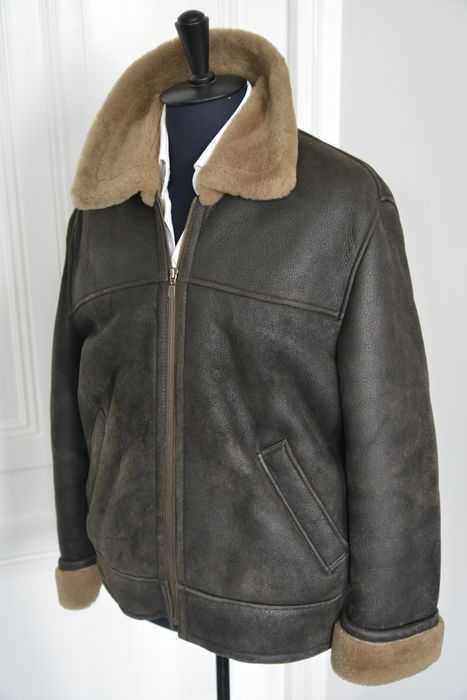 Blusão estilo aviador em pele de ovelha