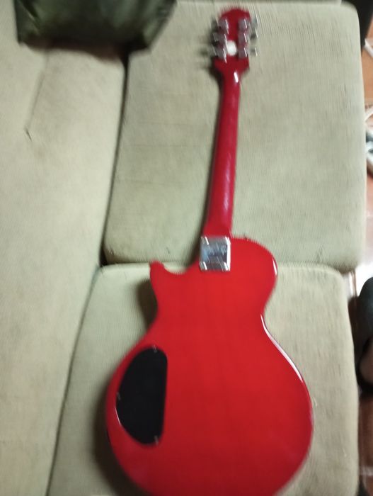 Guitarra elétrica bonita