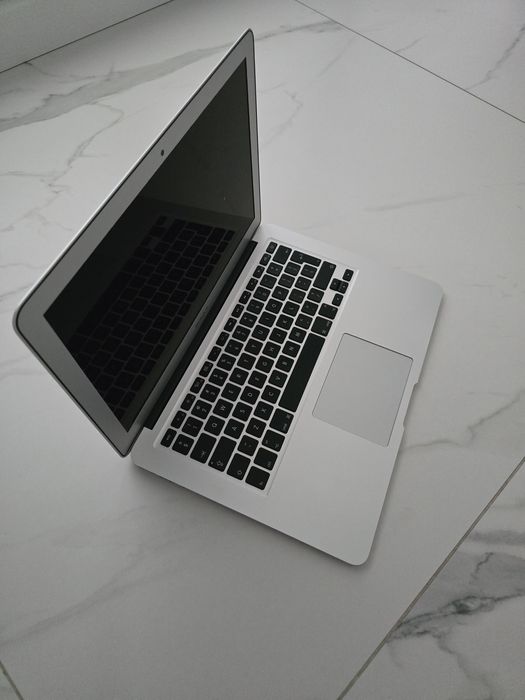 Apple MacBook Air 13 2017 , stan idealny