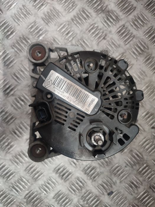 Renault Laguna III 2.0 16v alternator