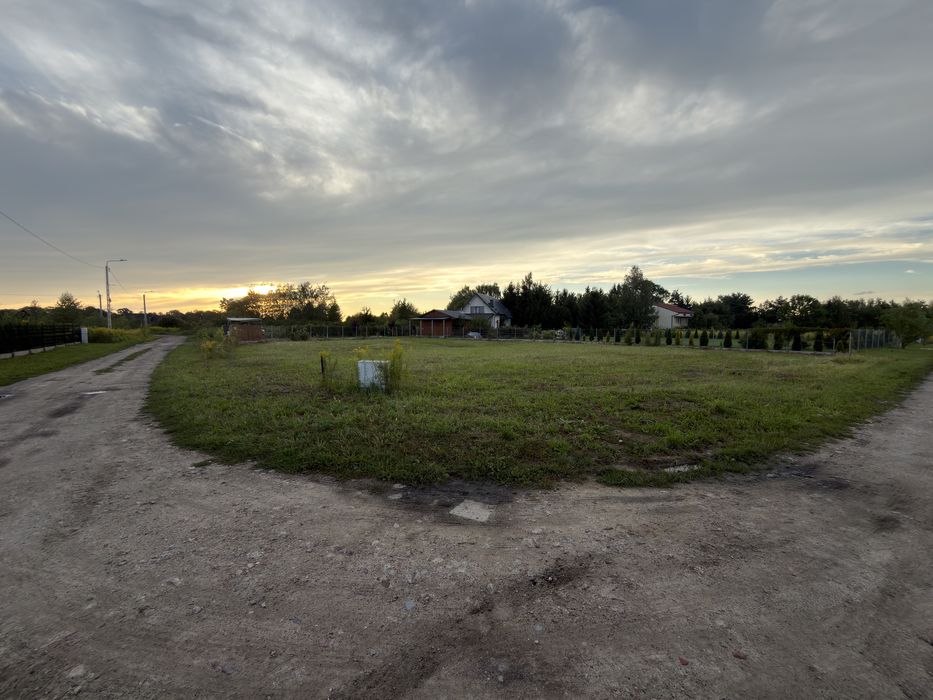 Działka budowlana, super lokalizacja, Bronisławów