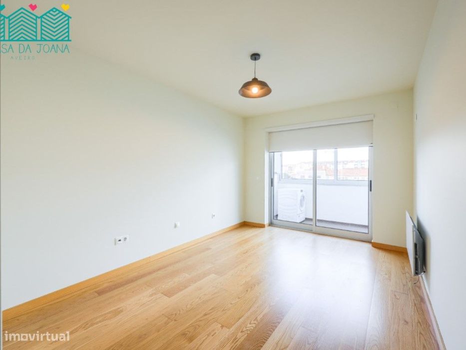 Apartamento T2 com Garagem Fechada em Aveiro