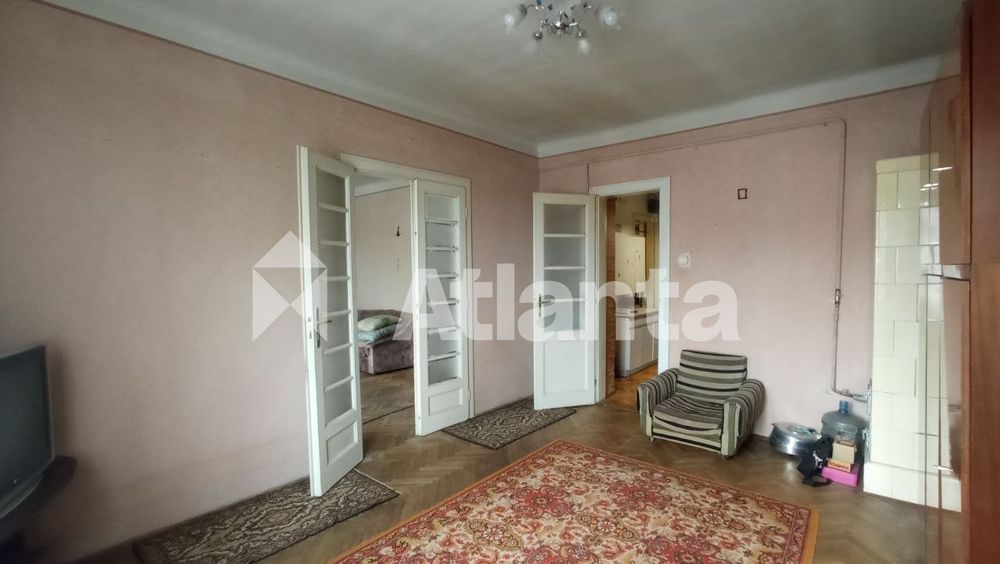 Продаж 2-кімнатної квартири в центрі міста