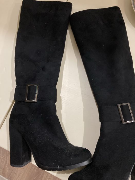 Ботфорди жіночі на каблуку