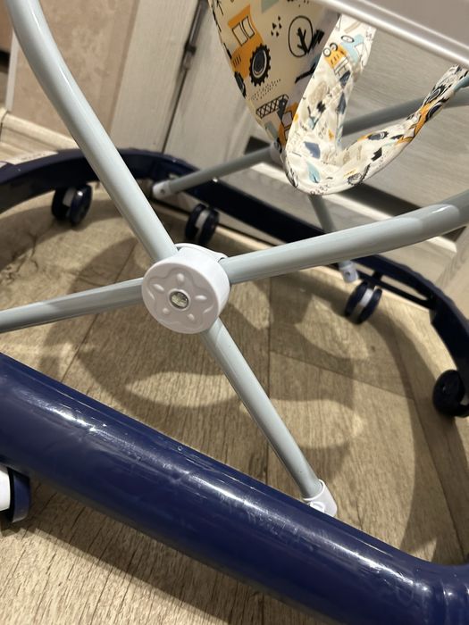 Детские ходунки Bambi