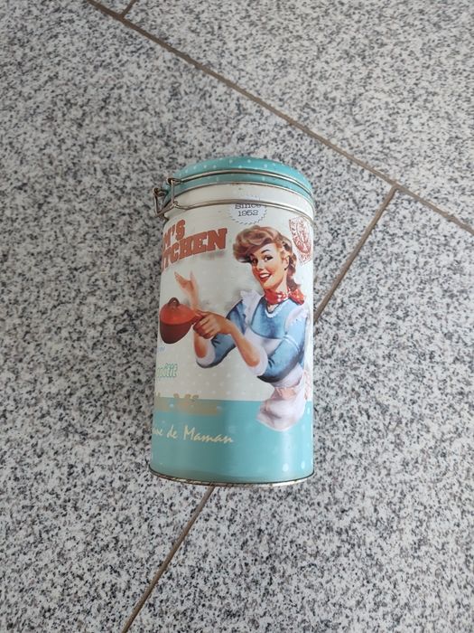 Puszka metalowa kuchenna na kawę retro 10 x 20