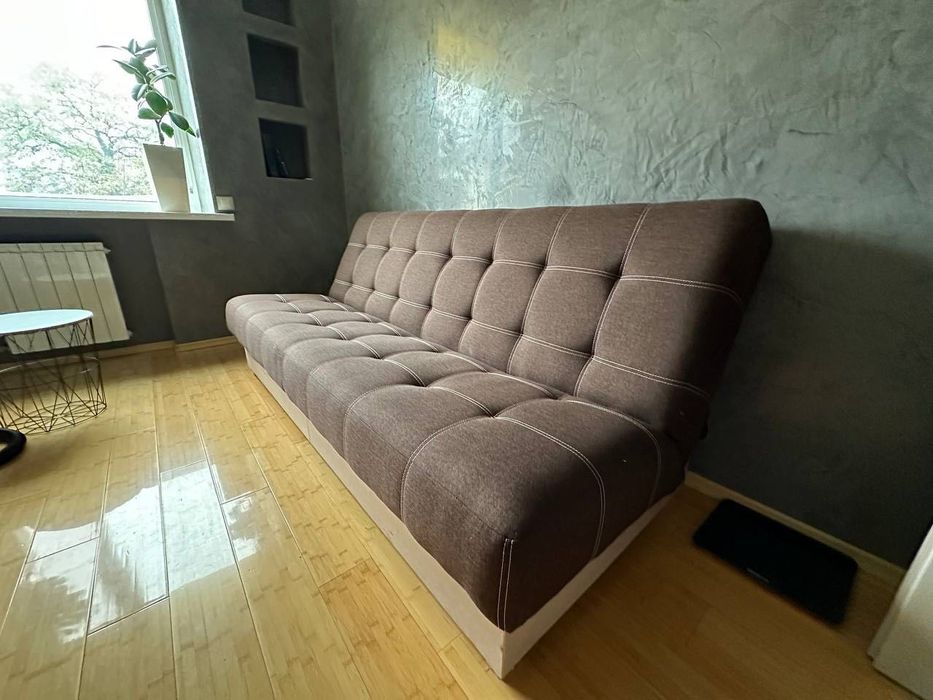 Продаж  3х кімнатної квартири студії в самому центрі біля Європи