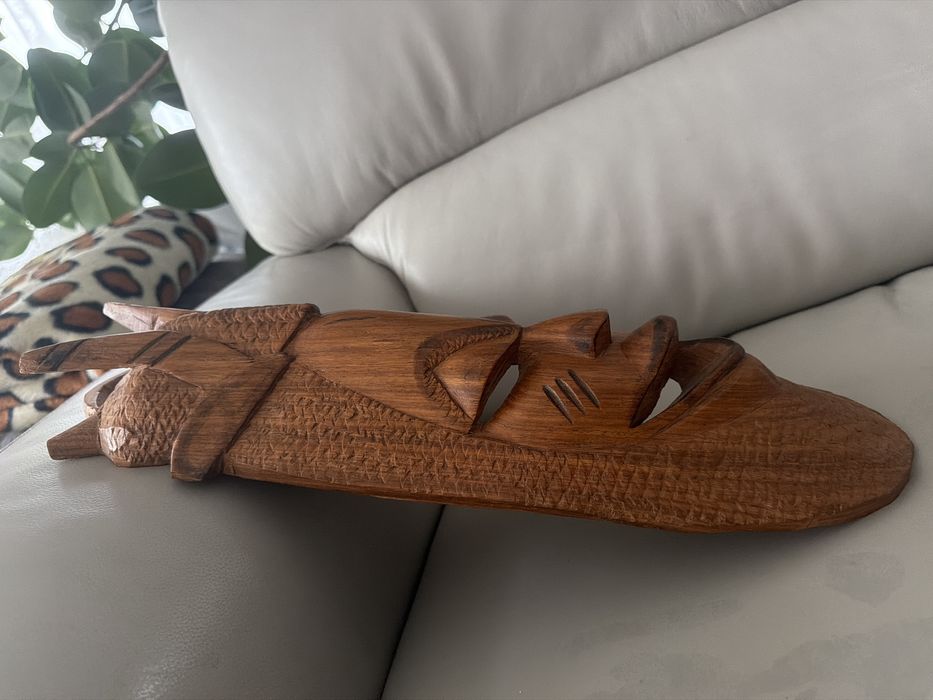 Handmade solidna orientalna rzeźba diabła z rogami