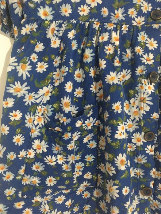 Vestido florido criança