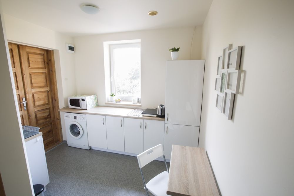 Mieszkania i Pokoje 1,2,3 os.Centr.Bełch+parking