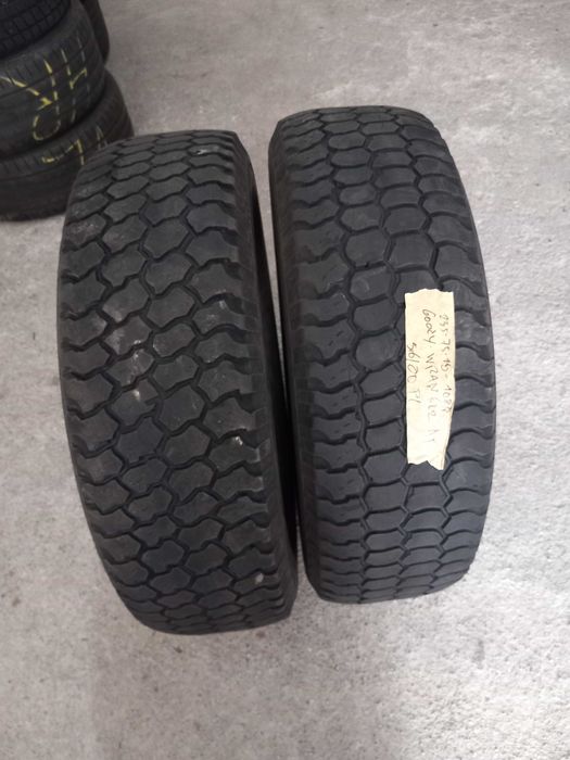 2 Pneus 235/75R15 4x4 Goodyear