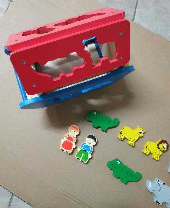 Brinquedo madeira formas