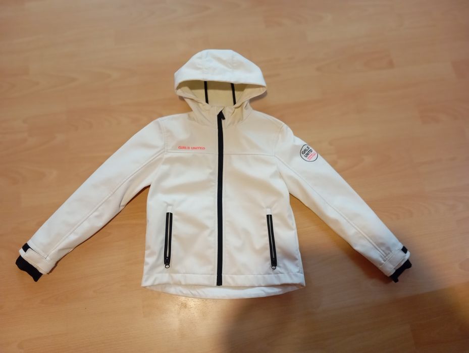 Курточка ветровка демисезонная для девочки Takko 134-140