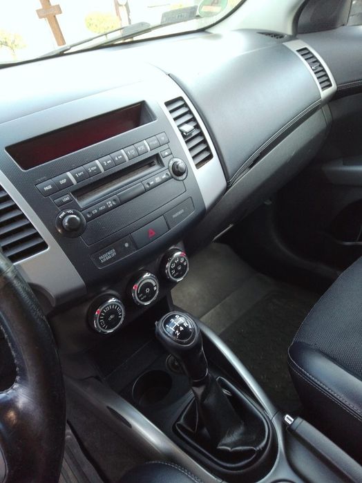 Mitsubishi Outlander II