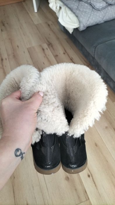 Ugg в гарному стані
