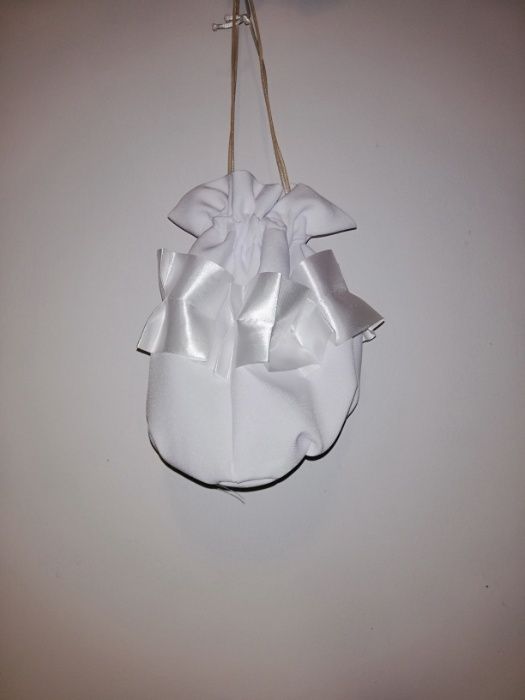 Alba komunijna dla dziewczynki