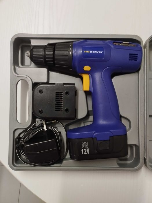 Berbequim 12V. novo na caixa
