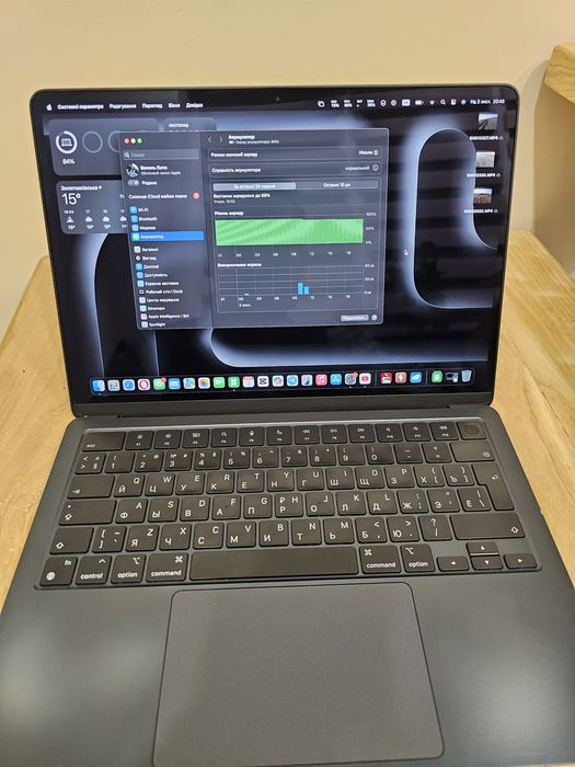 Macbook air m2. 8/256