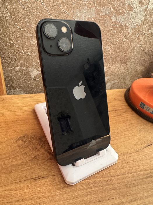 Продам iphone 13