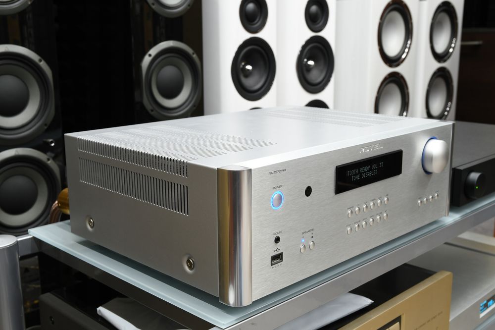 Zadbany wzmacniacz stereo Rotel RA-1572MKII Zestaw w doskonałym stanie