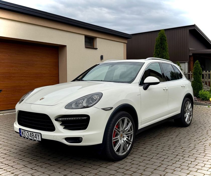 Porsche Cayenne Porsche Cayenne 4.8 L 500 km