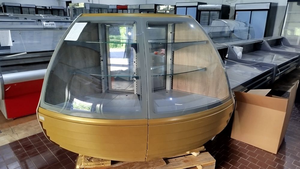 Витрина кондитерская Угловая ЛЮКС КЛАСС.