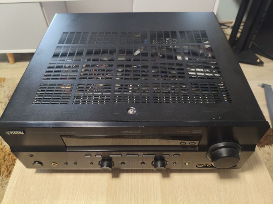 Yamaha rx-v657 + pilot