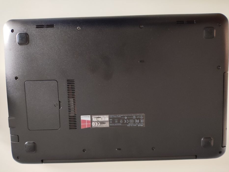 Bom estado ASUS portátil x555L