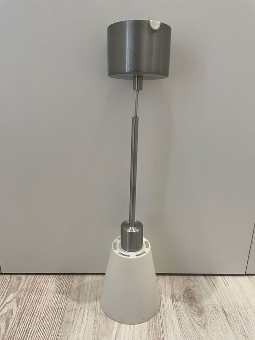 Candeeiro de teto Januari IKEA.