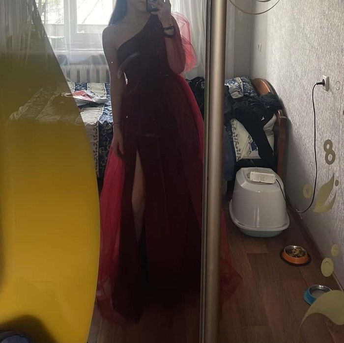 Здам на прокат вечірню  сукню