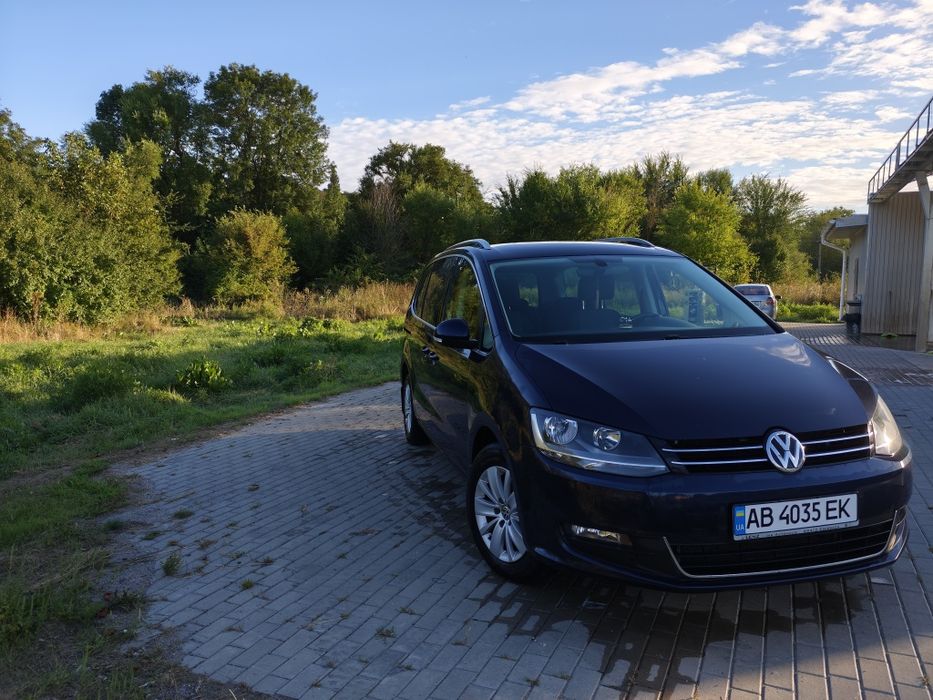 Автомобіль VW Шаран 2015року