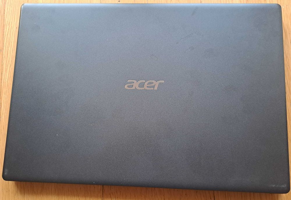 Acer A315-23 Geração Windows 11 AMD Ryzen 5 3500U 8Gb Ram Gráfica 4Gb Dedicados Novo