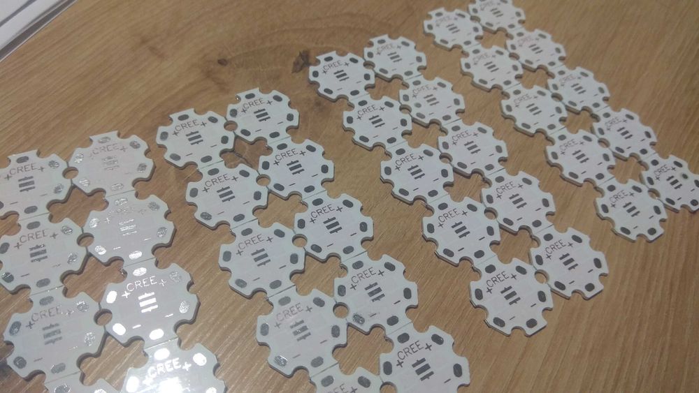 Підкладка 30 шт smd 3535 зірочка для світлодіодів