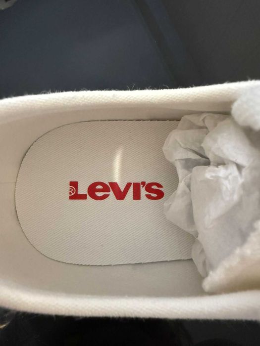 Levi’s Hernandez S – Sapatilhas Brancas, Novas em caixa
