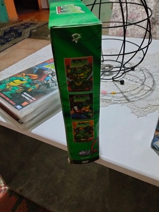 Lote Nostalgia: Pack Hot Wheels AcceleRacers + DVDs Tartarugas Ninja + Jogo PC