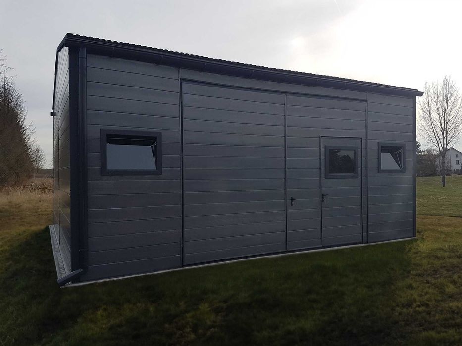 Garaż ocieplany z płyty warstwowej 6×7m – grafit