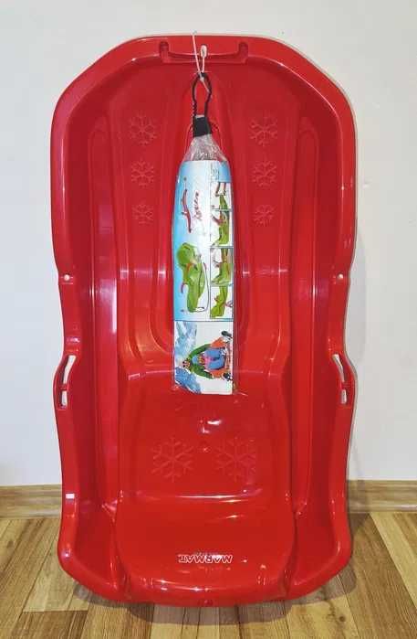 Nowe czerwone sanki profilowane z oparciem Speed Boby