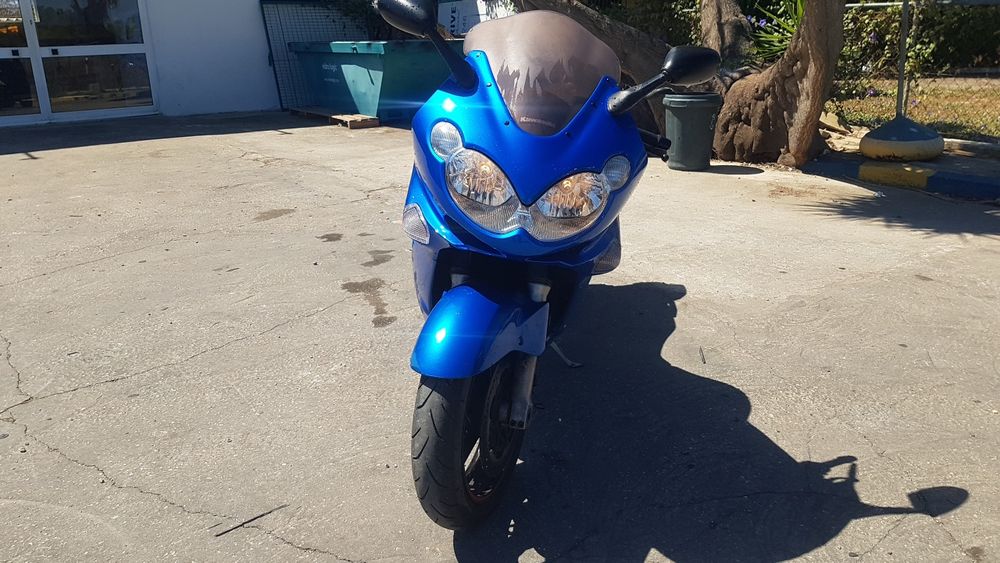 Kawasaki ZZR 1200  Maio 2002  vendo ou troco