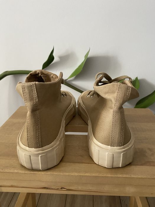 Trampki/tenisówki khaki Zara.