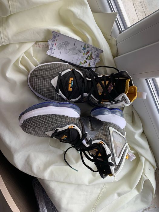 Баскетбольні кросівки Nike LeBron 19 (Оригінал) – Стан ідеальний!