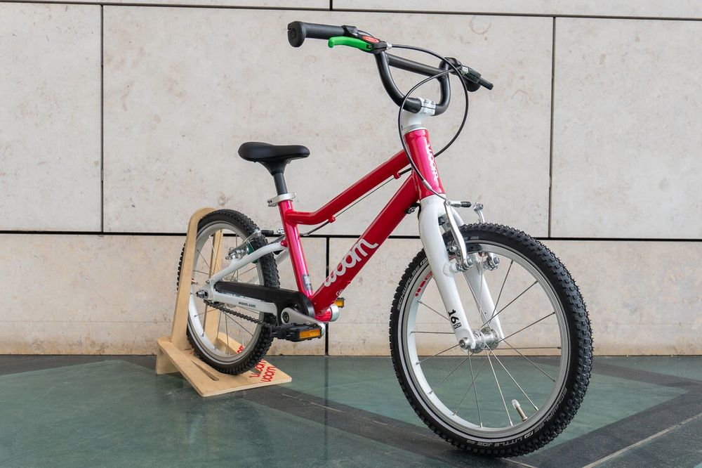 Rowerek dziecięcy woom GO 3 AUTOMAGIC Czerwony