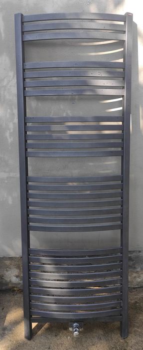 Grzejnik pionowy łazienkowy Terma Dexter Pro 1760x600 Metalic Black