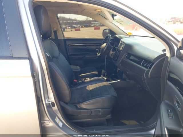 2019 Mitsubishi Outlander SE 2.4 Повний привід