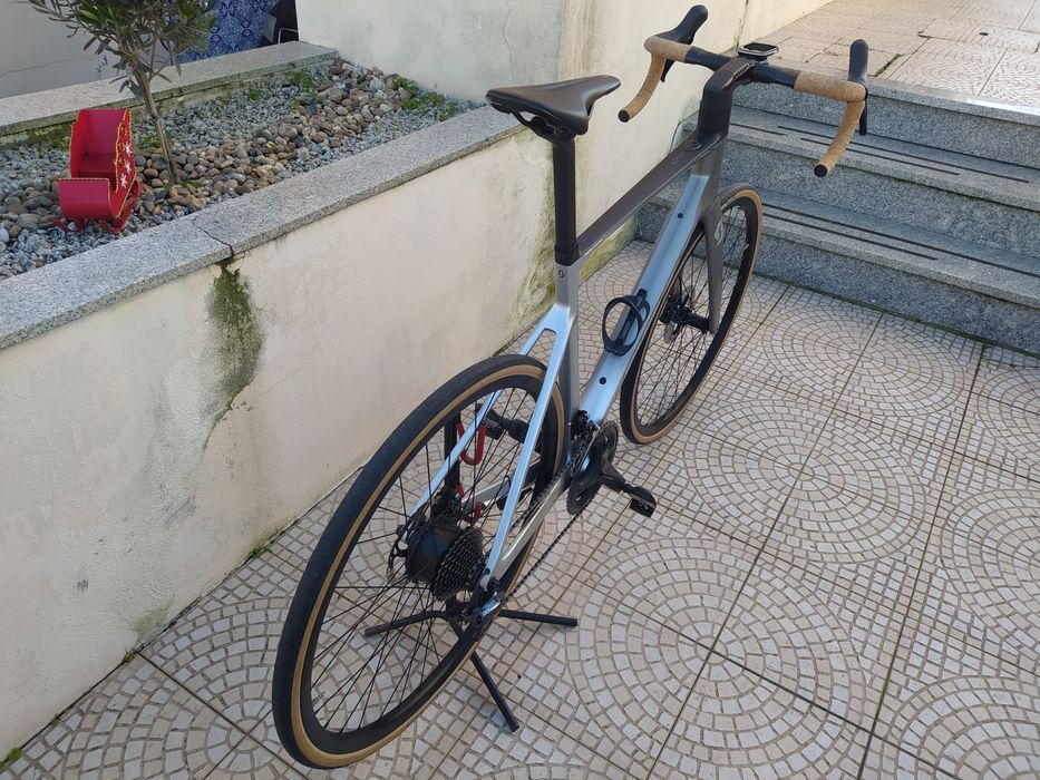 Scott addict 20 eride carbono elétrica 2022