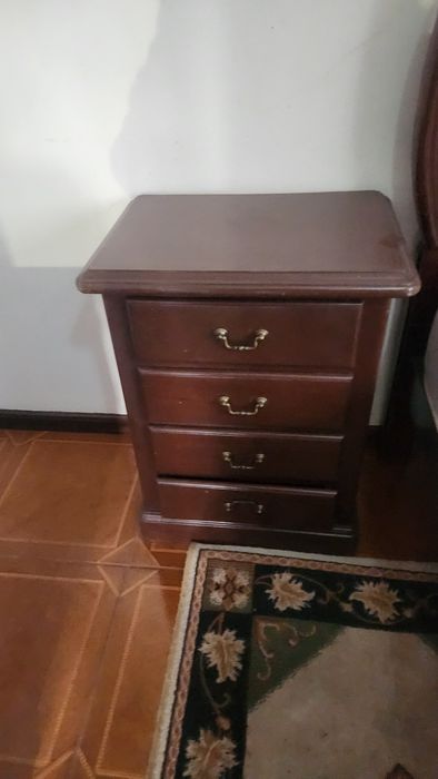 Quarto completo  em madeira