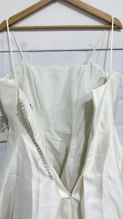 Vestido de noiva novo com cinto